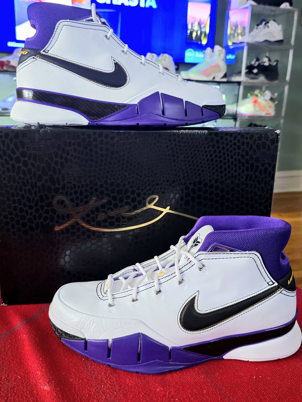 Size 10.5 - Nike Zoom Kobe 1 Protro 2026 81 Points